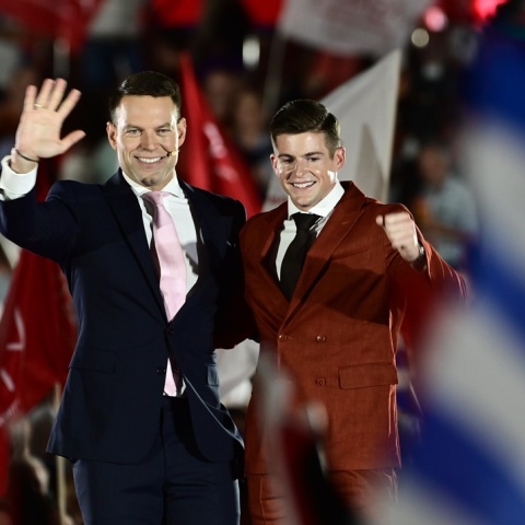 Στέφανος Κασσελάκης - Τάιλερ ΜακΜπέθ