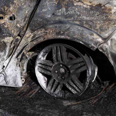 Ηράκλειο: Συνελήφθη 54χρονη που έκαψε το ΙΧ του πρώην της