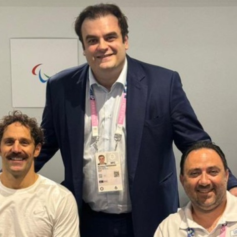 Αντώνης Τσαπατάκης: Συγχαρητήρια Πιερρακάκη στον ασημένιο παραολυμπιονίκη