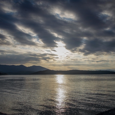 Καιρός: Με συννεφιά και βροχές ο καιρός την Τετάρτη 