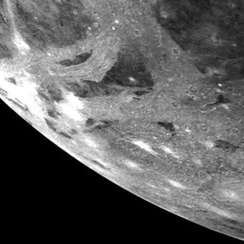 Αστεροειδής 20 φορές μεγαλύτερος από εκείνον που εξαφάνισε τους δεινοσαύρους ίσως χτύπησε τον Γανυμήδη