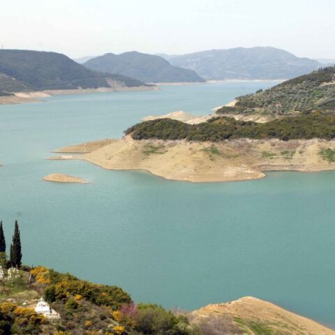 Λίμνη Κρεμαστών: Εντοπίστηκε πτώμα γυναίκας 