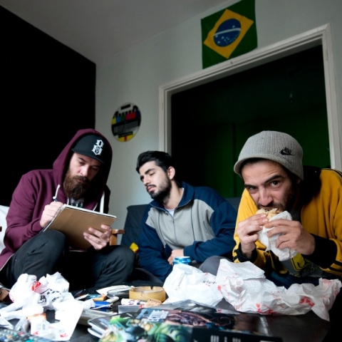 Κάνα Δυο Φωτογραφίες: η έκθεση φωτογραφίας του Δημήτρη Μουγκού έρχεται στην Αθήνα και το Cinobo Όπερα, την Παρασκευή 20 Σεπτεμβρίου