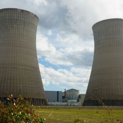 Ιταλία: Η Μελόνι επαναφέρει την πυρηνική ενέργεια