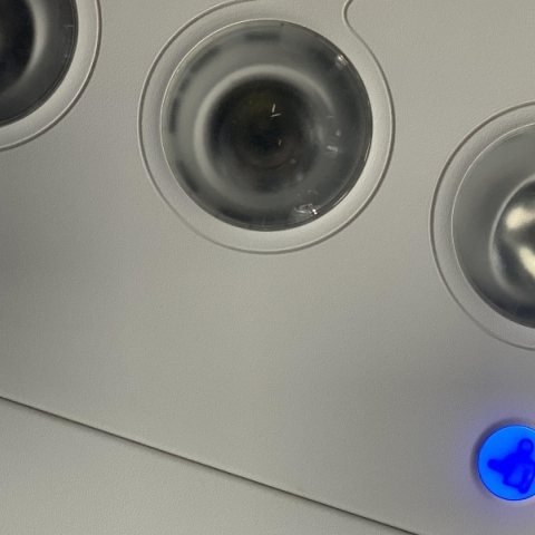 Η διάδοση του Panic Button, οι πλούσιοι γείτονες και οι Αστερισμοί