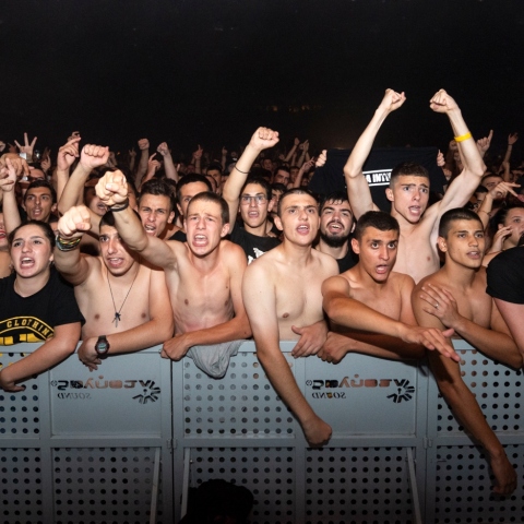 Δημήτρης Μουγκός: Συνέντευξη με τον φωτογράφο για την έκθεση «Κάνα δυο φωτογραφίες» στο Cinobo Όπερα