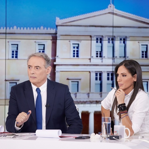 Ιορδάνης Χασαπόπουλος και Ανθή Βούλγαρη στο πλατό της εκπομπής τους