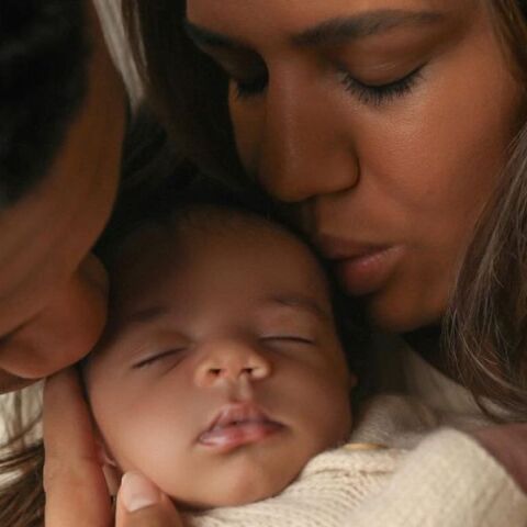 Γιάννης Αντετοκούνμπο - Μαράια Ρίντλσπρινγκερ: Στηρίζουν πρωτοβουλίες στο Μιλγουόκι για οικογένειες με παιδιά που αντιμετωπίζουν οικονομική δυσκολία.