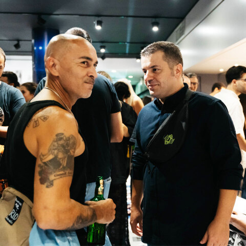 Δημήτρης Μουγκός, «Κάνα Δυο Φωτογραφίες»