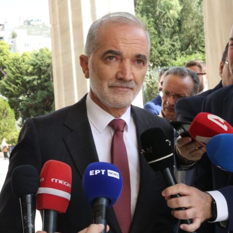 Μάριος Σαλμάς: Οι πρώτες δηλώσεις μετά την διαγραφή του - Αιχμές κατά Μητσοτάκη από τον βουλευτή