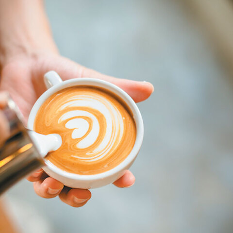 Handpickers Coffee Roasters: Η τέχνη του καφέ από τη γη μέχρι το φλιτζάνι σου