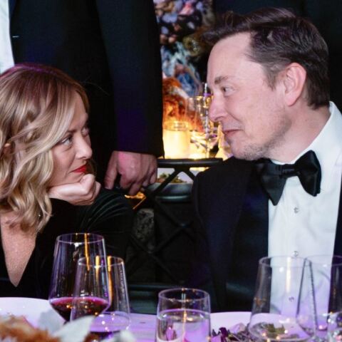 Έλον Μασκ - Τζόρτζια Μελόνι και... love is in the air