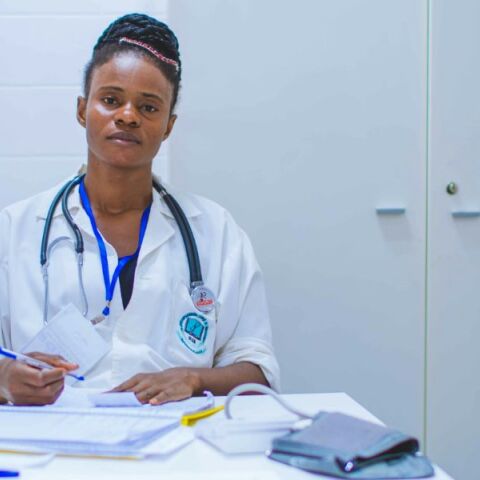 Γιατί οι γυναίκες γιατροί του Πακιστάν δεν αισθάνονται ασφαλείς