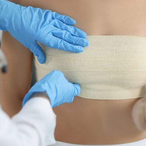 Ο Οκτώβριος ο μήνας που είναι αφιερωμένος στην ευαισθητοποίηση για τον καρκίνο του μαστού 