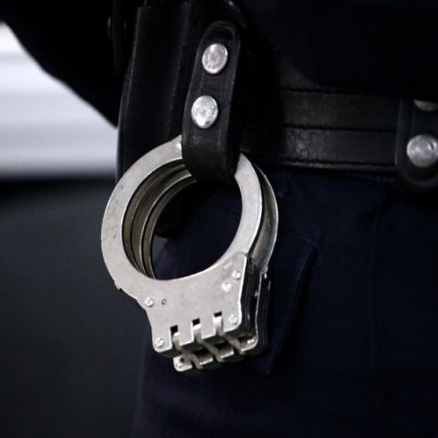 Κατερίνη: Έκρυβαν στη ρεζέρβα του αυτοκινήτου πάνω από 3,5 κιλά ηρωίνης - Συνελήφθησαν δύο άνδρες από τη Δίωξη Ναρκωτικών. 