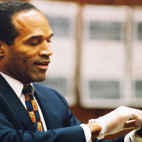 Σαν σήμερα: Ο O.J.Simpson και η δίκη που άφησε εποχή - Όταν κηρύχθηκε αθώος για τη δολοφονία της πρώην συζύγου του κόντρα στα στοιχεία