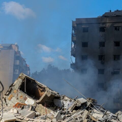 Νέο ισραηλινό σφυροκόπημα στο Λίβανο με τουλάχιστον έξι νεκρούς