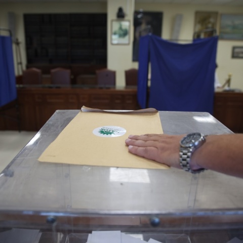 Χέρι πάνω στην κάλπη για τις εσωκομματικές εκλογές του ΠΑΣΟΚ