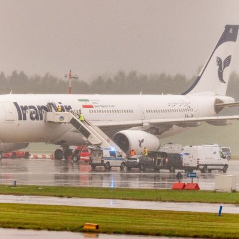 Ακυρώνονται όλες οι πτήσεις στα αεροδρόμια του Ιράν