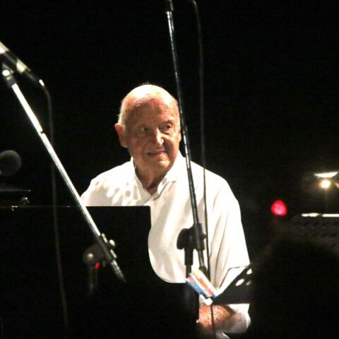 Μίμης Πλέσσας: Πότε θα γίνει η κηδεία του σπουδαίου μουσικοσυνθέτη