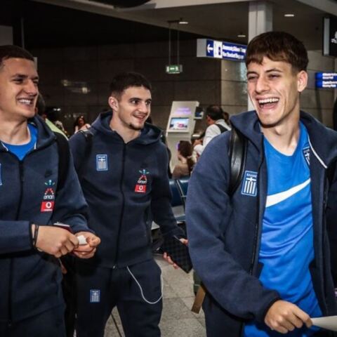 Αναχώρησε για Λονδίνο η Εθνική Ελλάδας