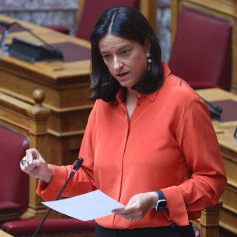 Κεραμέως: Πώς θα προβλέπεται ο κατώτατος μισθός - Τι θα λαμβάνεται υπόψιν