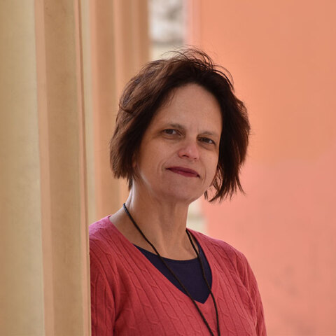 Μαρία Δριμή: Τα μέσα κοινωνικής δικτύωσης μεταλλάσσονται σε μέσα κοινωνικής απομόνωσης