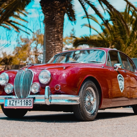 Οι Αντίκες προς ενοικίαση στο Ariantique Classic Cars