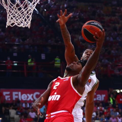 Euroleague (2η αγωνιστική): Αγχωτική πρώτη νίκη για τον Ολυμπιακό - Κέρδισε με σκορ 74-68 τη Ζαλγκίρις Κάουνας - Δείτε τα highlights