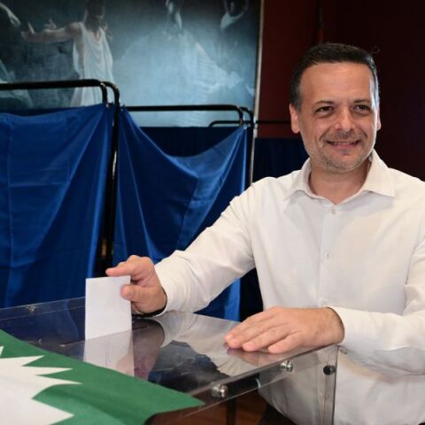 Εκλογές ΠΑΣΟΚ: Ο Χάρης Δούκας άσκησε το εκλογικό του δικαίωμα στο Πνευματικό Κέντρο του Δήμου Αθηναίων - Η δήλωσή του. 