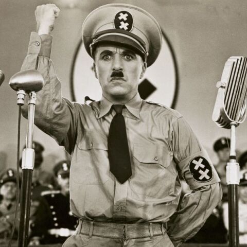 Σαν σήμερα: Ο επίκαιρος Μεγάλος Δικτάτωρ του Τσάρλι Τσάπλιν