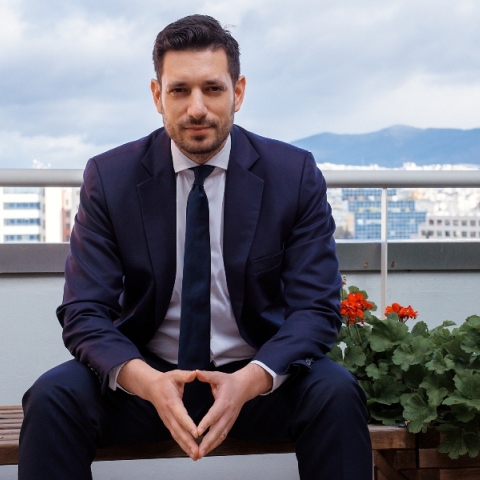 Μπλόκο της κυβέρνησης σε τράπεζες και servicers για την πρόσβαση σε κτηματολογικά στοιχεία