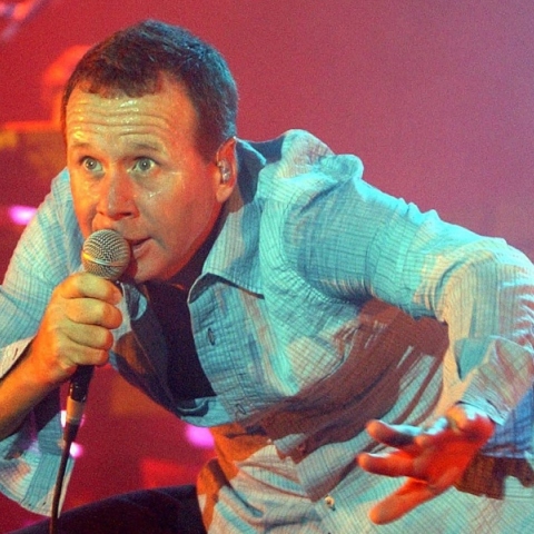 Simple Minds: Η ταινία Breakfast Club και η ιστορία πίσω από το τραγούδι «Don't You Forget About Me»