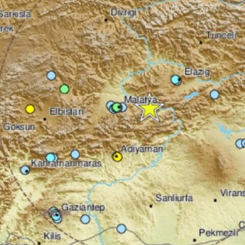 Ισχυρός σεισμός τώρα στην κεντρική Τουρκία