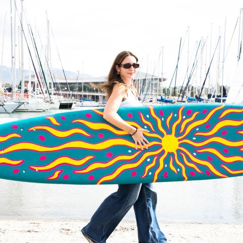 Surfing on the Art Waves: Σανίδες σερφ μεταμορφώνονται σε έργα τέχνης