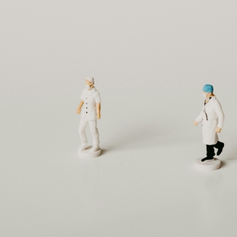 Οι γιατροί που πιάστηκαν να μας κλέβουν θα συνεχίσουν να είναι γιατροί;