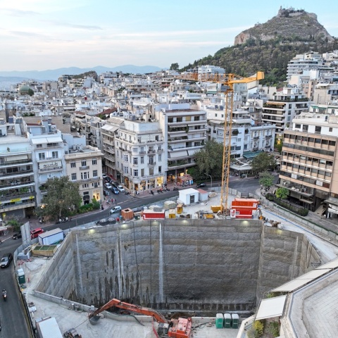 Εικόνες από το εργοτάξιο του σταθμού Κολωνάκι