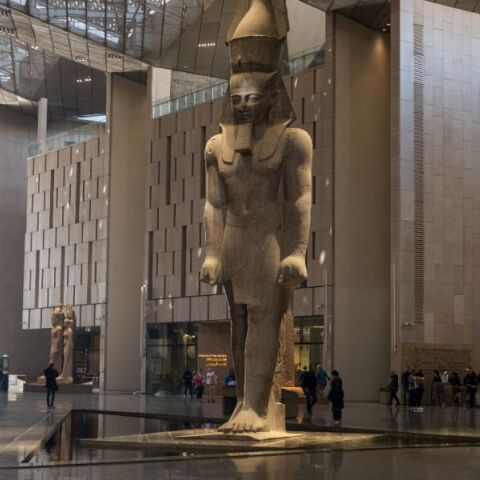 Μια ματιά στο Μεγάλο Αιγυπτιακό Μουσείο στη Γκίζα που άνοιξε και εντυπωσιάζει