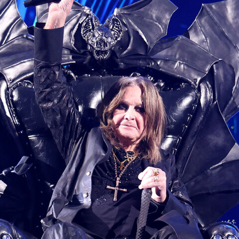 O Όζι Όσμπορν έκλεισε την τεράστια καριέρα του με την είσοδο στο Rock and Roll Hall of Fame