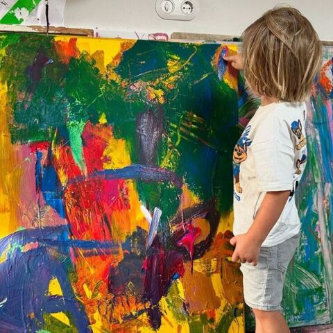 Ο «Πικάσο με τις πάνες» είναι μόλις 3 ετών και έγινε σταρ στο Instagram 