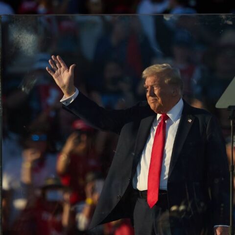 Στόχος του Τραμπ η χριστιανική ψήφος: Ο Θεός με έσωσε για έναν σκοπό