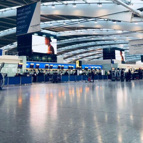 Βρετανία: Εκκενώνεται το αεροδρόμιο του Μπέρμιγχαμ