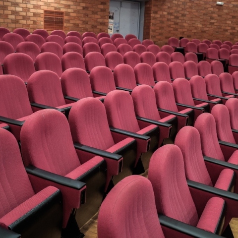 Η απειλητική φθορά του δημογραφικού για τις ανθρωπιστικές σπουδές