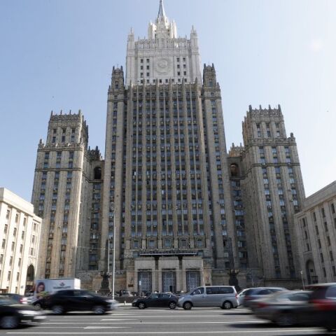 Ρωσία: Το υπουργείο Εξωτερικών χτυπήθηκε από μεγάλης κλίμακας κυβερνοεπίθεση DDoS, σύμφωνα με το πρακτορείο TASS 