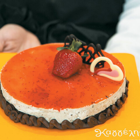 Ζαχαροπλαστείο Καγγέλης: Τα γλυκά που θα λατρέψεις!