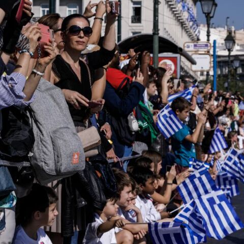  28η Οκτωβρίου: Τι ώρα ξεκινά η παρέλαση σε Αθήνα και Θεσσαλονίκη