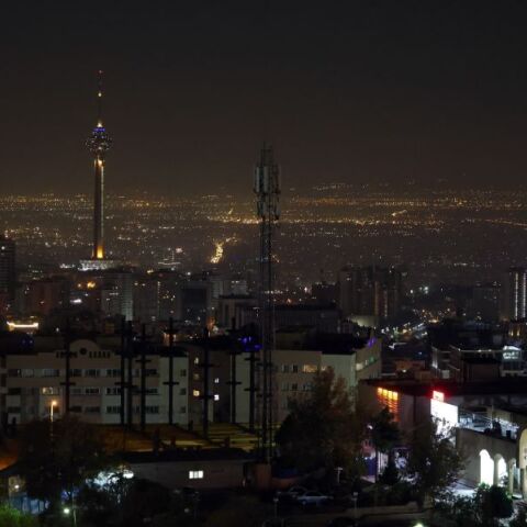 Το Ισραήλ επιτέθηκε στο Ιράν - Με αντίποινα απειλεί η Τεχεράνη