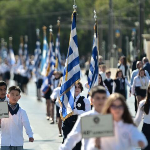 28η Οκτωβρίου: Στιγμιότυπα από τη μαθητική παρέλαση στην Αθήνα