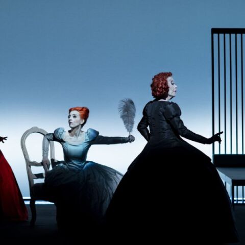 Η επιστροφή του Ρόμπερτ Γουίλσον στην Αθήνα για τις «Τρεις γυναίκες» - Τετάρτη 30 Οκτωβρίου στο Δημοτικό Μουσικό Θέατρο Ολύμπια Μαρία Κάλλας.