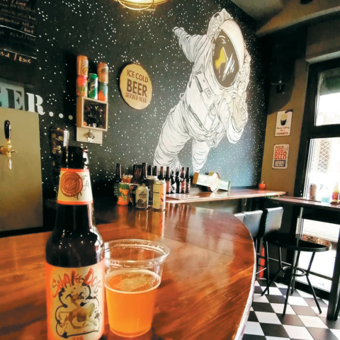 Tapfield: Το απόλυτο craft beer bar στου Ψυρρή